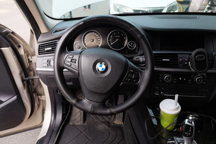 Used BMW X3 2013 Facelifted xDrive20i Luxury Edition Steering Wheel