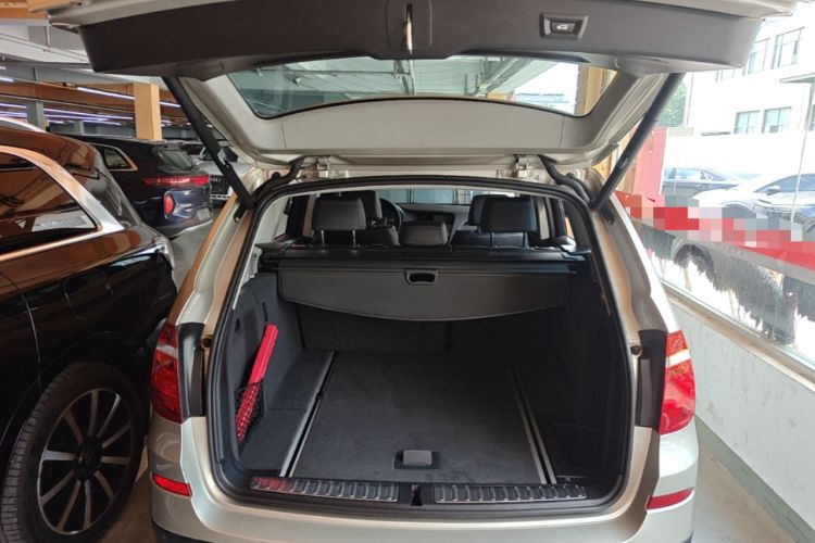 Used BMW X3 2013 Facelifted xDrive20i Luxury Edition Trunk