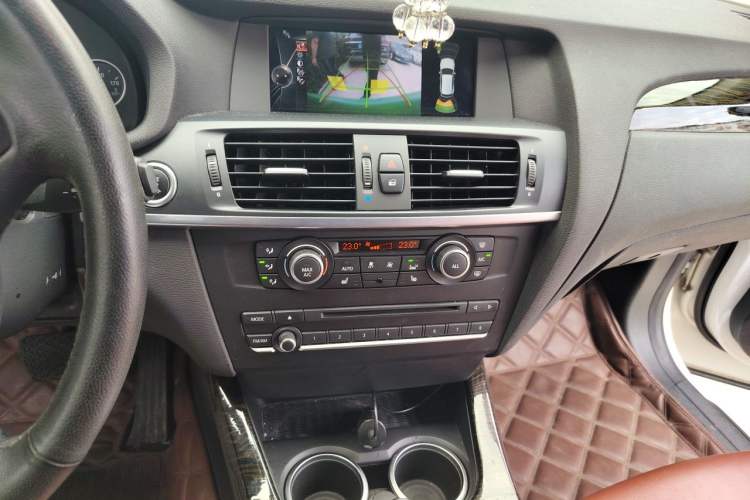 Used BMW X3 2013 Facelifted xDrive20i Luxury Edition Audio And AC Panel