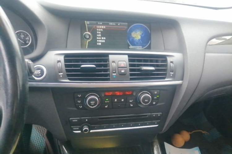 Used BMW X3 2013 xDrive20i Luxury Edition Audio And AC Panel