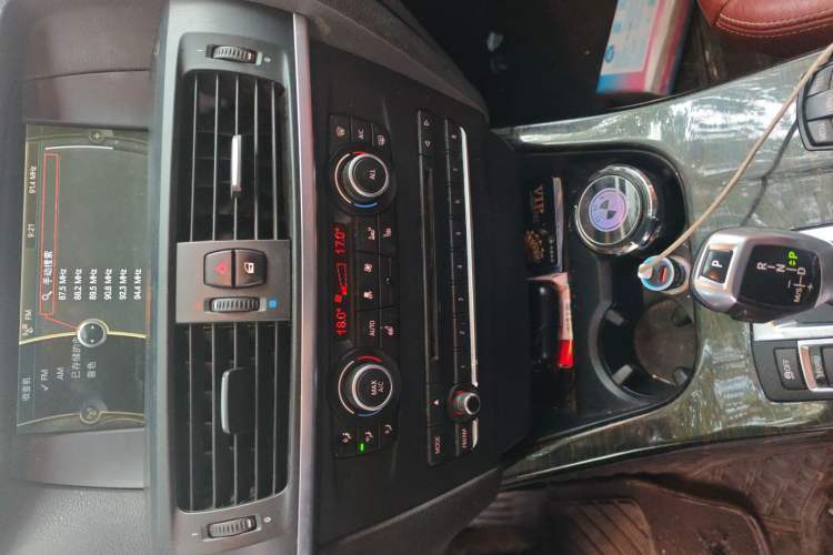Used BMW X3 2013 xDrive20i Luxury Edition Audio And AC Panel