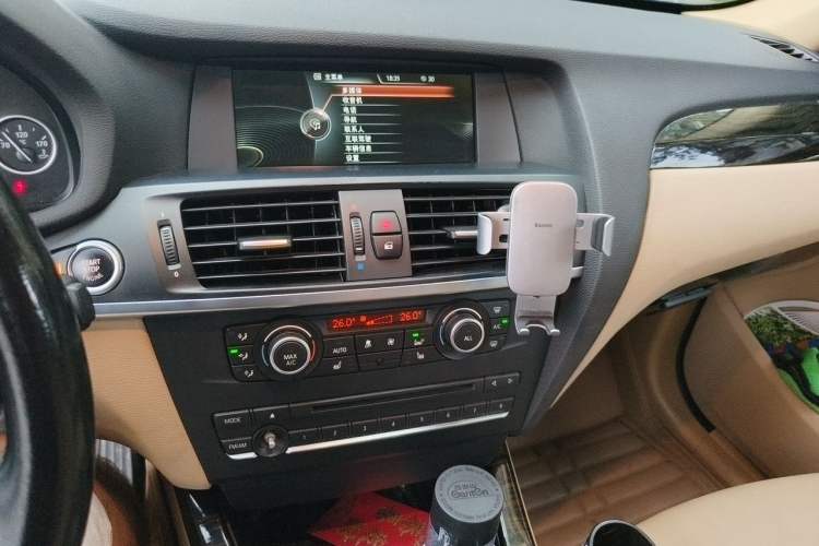 Used BMW X3 2013 xDrive20i Luxury Edition Audio And AC Panel