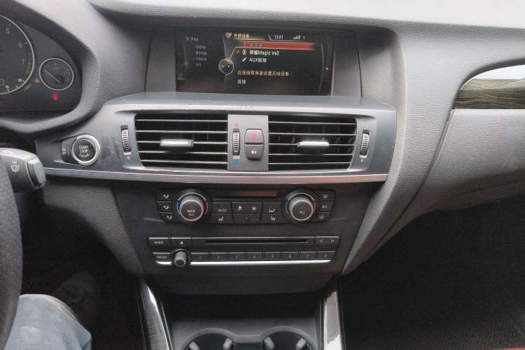 Used BMW X3 2013 xDrive20i Luxury Edition Audio And AC Panel