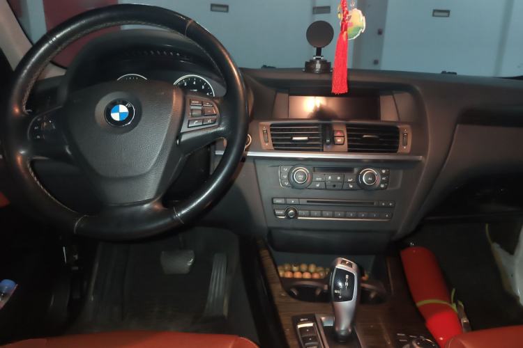 Used BMW X3 2013 xDrive20i Luxury Edition Center Console