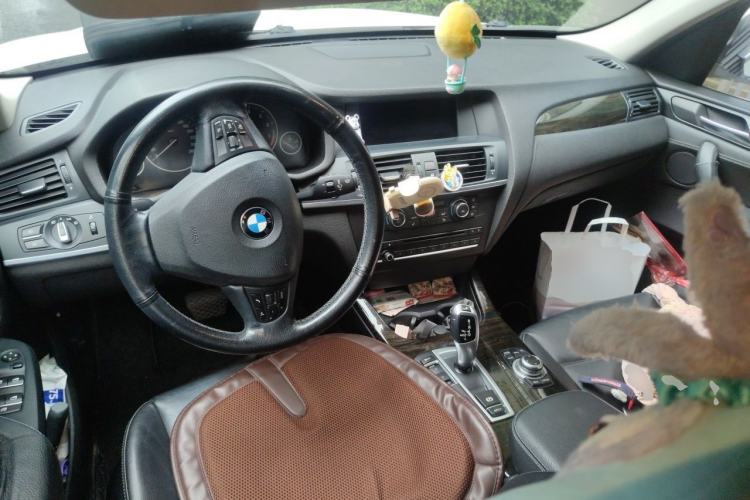 Used BMW X3 2013 xDrive20i Luxury Edition Center Console
