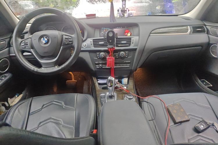 Used BMW X3 2013 Revised xDrive28i Luxury Edition Center Console