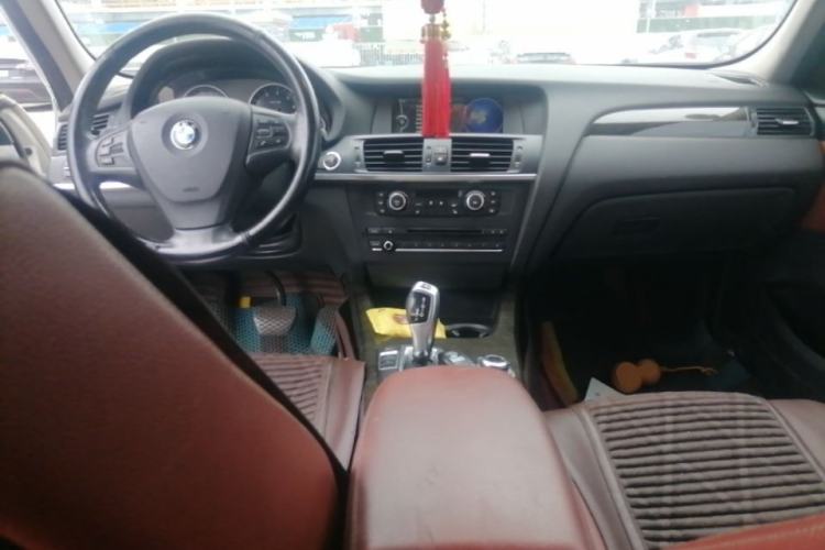 Used BMW X3 2013 xDrive20i Luxury Edition Center Console