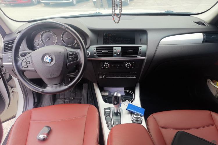 Used BMW X3 2013 xDrive28i Leading Model Center Console