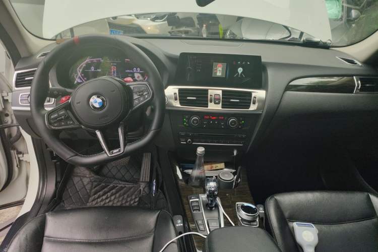 Used BMW X3 2013 xDrive20i Luxury Edition Center Console