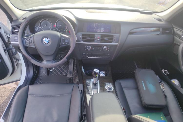 Used BMW X3 2013 xDrive20i Luxury Edition Center Console