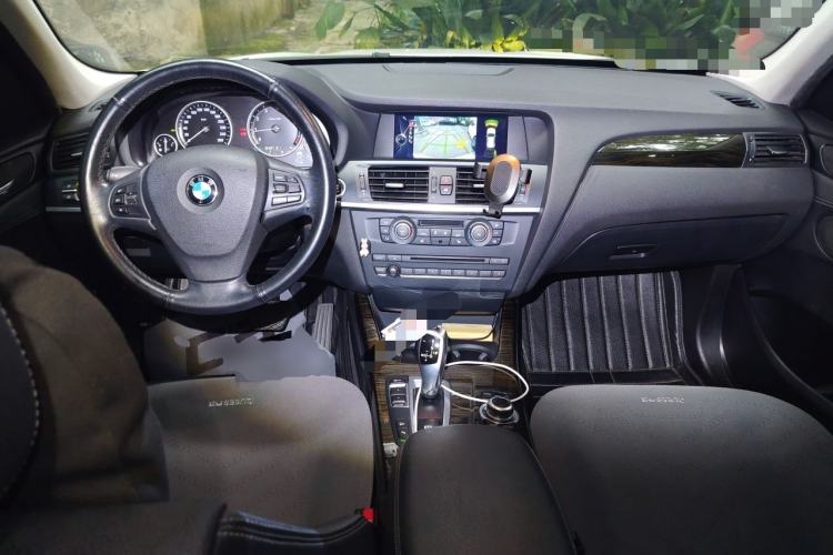 Used BMW X3 2013 Facelifted xDrive20i Luxury Edition Center Console