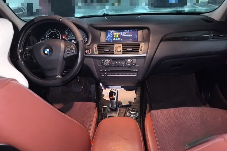 Used BMW X3 2013 xDrive20i Luxury Edition Center Console