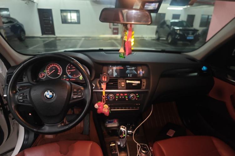 Used BMW X3 2013 Facelifted xDrive20i Luxury Edition Center Console