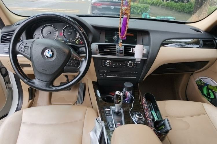Used BMW X3 2013 xDrive20i Luxury Edition Center Console