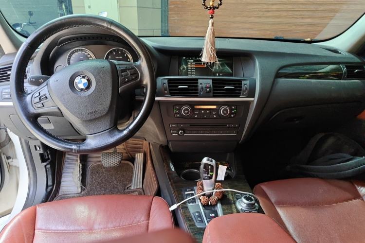 Used BMW X3 2013 Facelifted xDrive20i Luxury Edition Center Console