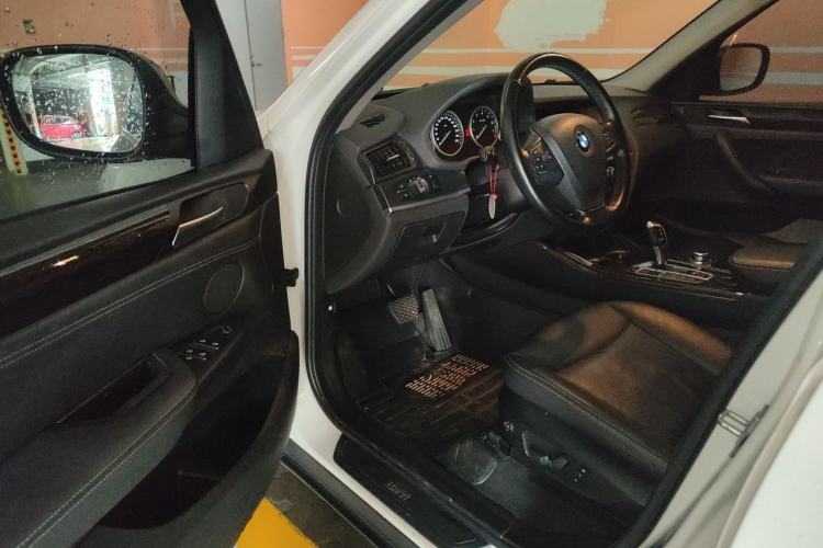 Used BMW X3 2013 Facelifted xDrive20i Luxury Edition Driver Seat