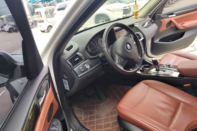Used BMW X3 2013 Facelifted xDrive20i Luxury Edition Driver Seat