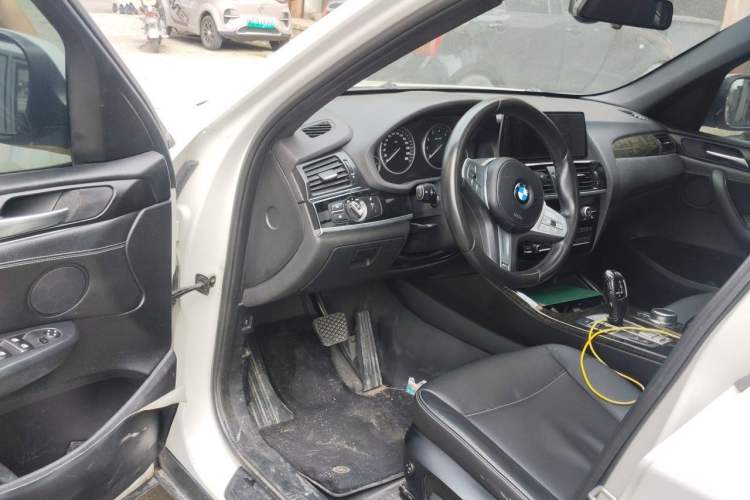 Used BMW X3 2013 Facelifted xDrive20i Luxury Edition Driver Seat