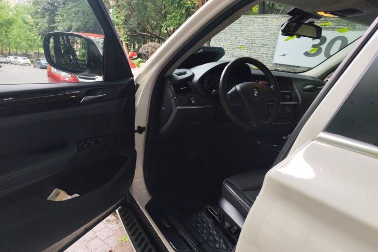 Used BMW X3 2013 Facelifted xDrive20i Luxury Edition Driver Seat