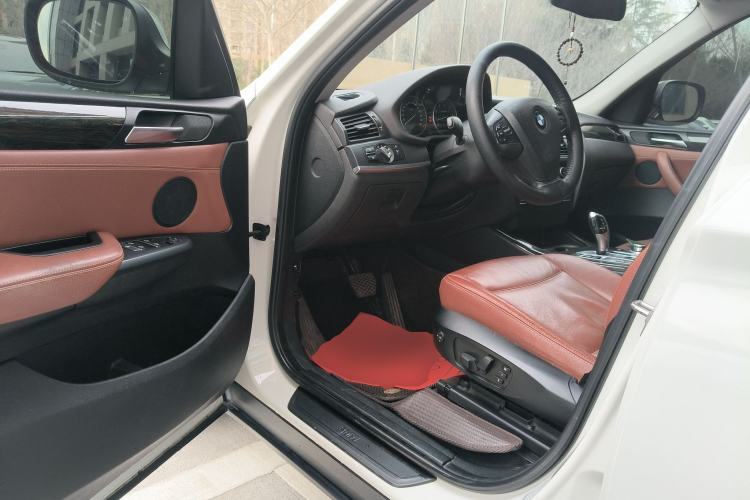 Used BMW X3 2013 xDrive20i Luxury Edition Driver Seat