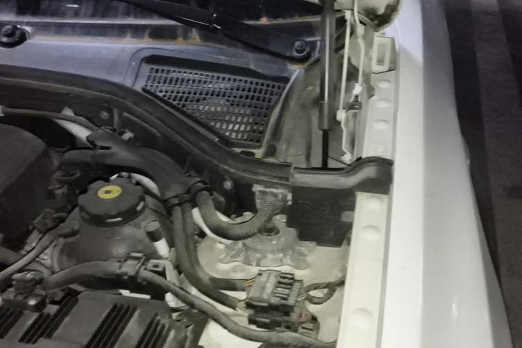 Used BMW X3 2013 Restyled xDrive28i Leading Edition Engine Bay Left