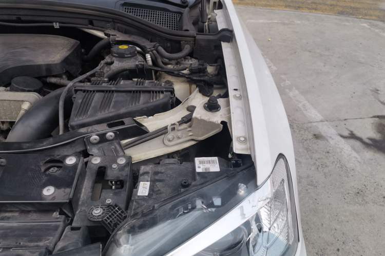 Used BMW X3 2013 xDrive28i Leading Model Engine Bay Left