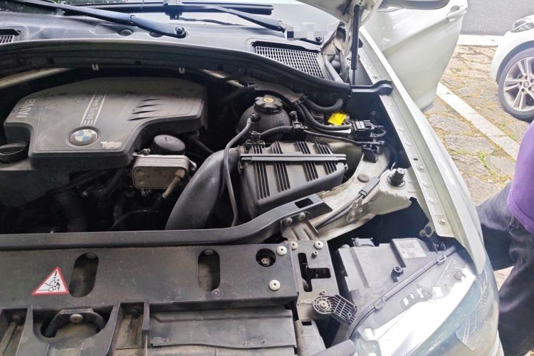 Used BMW X3 2013 xDrive20i Luxury Edition Engine Bay Left
