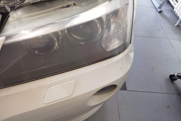 Used BMW X3  Engine Bay Left