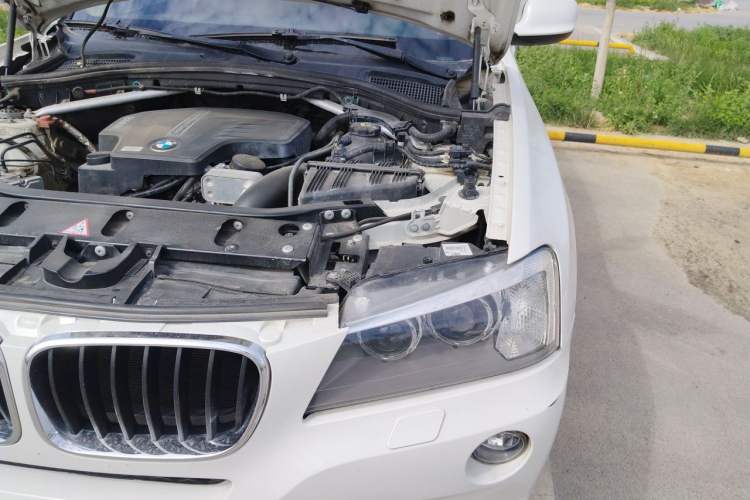 Used BMW X3 2013 Facelifted xDrive20i Luxury Edition Engine Bay Left