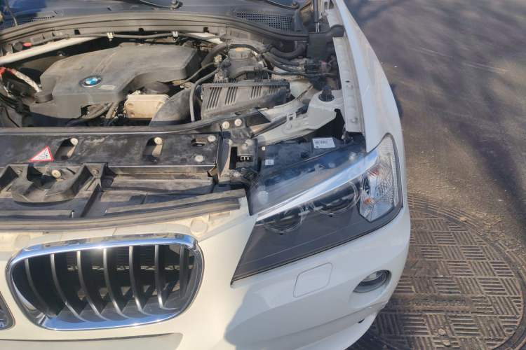 Used BMW X3 2013 xDrive20i Luxury Edition Engine Bay Left