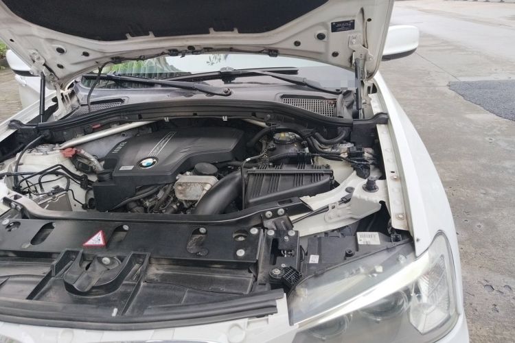 Used BMW X3 2013 xDrive20i Luxury Edition Engine Bay Left