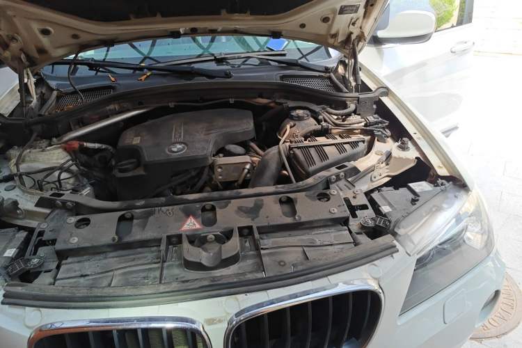 Used BMW X3 2013 Facelifted xDrive20i Luxury Edition Engine Bay Left