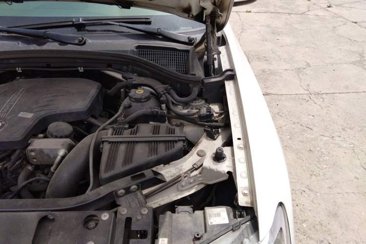 Used BMW X3 2013 xDrive28i Luxury Model Engine Bay Left