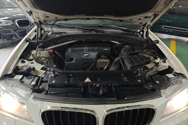 Used BMW X3 2013 Facelifted xDrive20i Luxury Edition Engine Bay