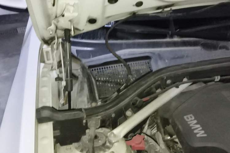 Used BMW X3 2013 Restyled xDrive28i Leading Edition Engine Bay Right