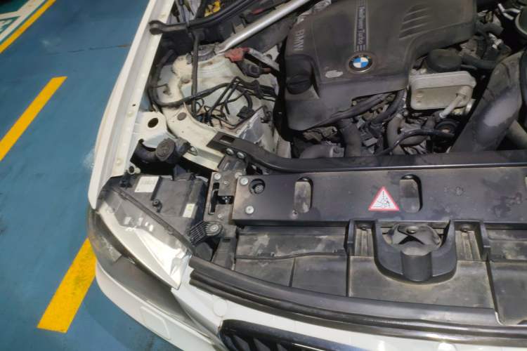Used BMW X3 2013 xDrive20i Luxury Edition Engine Bay Right