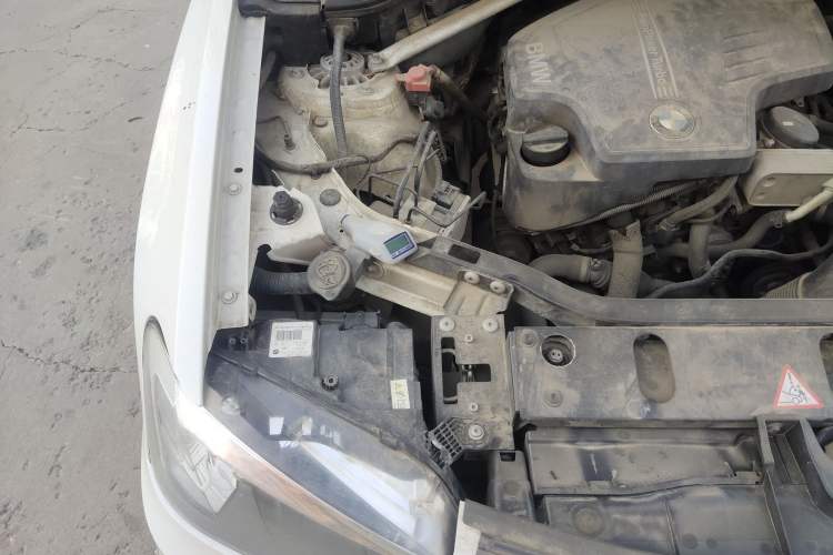 Used BMW X3 2013 xDrive20i Luxury Edition Engine Bay Right