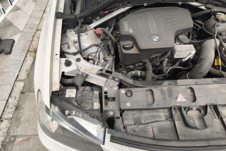 Used BMW X3 2013 Revised xDrive28i Luxury Edition Engine Bay Right