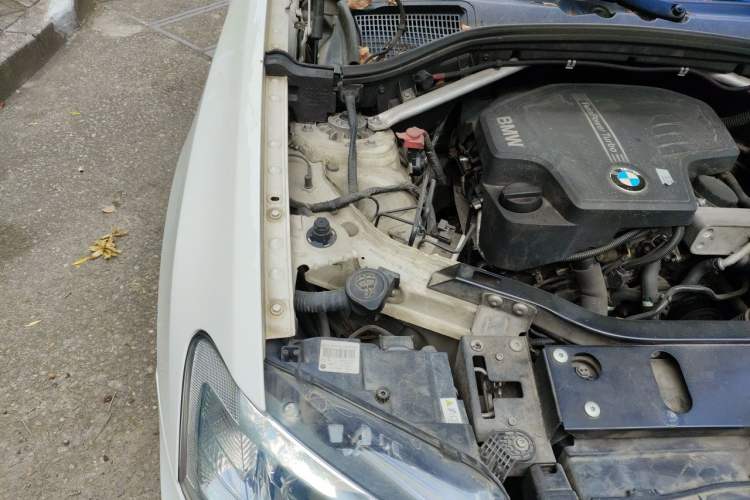 Used BMW X3 2013 xDrive20i Luxury Edition Engine Bay Right
