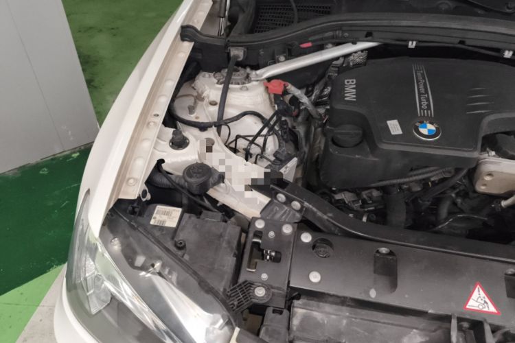 Used BMW X3 2013 xDrive20i Luxury Edition Engine Bay Right