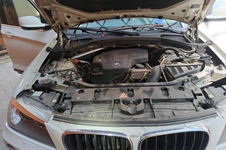 Used BMW X3 2013 Facelifted xDrive20i Luxury Edition Engine Bay Right