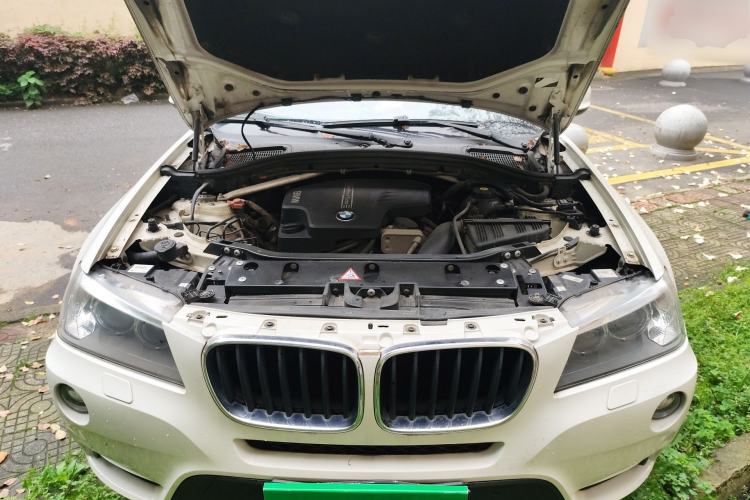 Used BMW X3 2013 Facelifted xDrive20i Luxury Edition Engine Bay