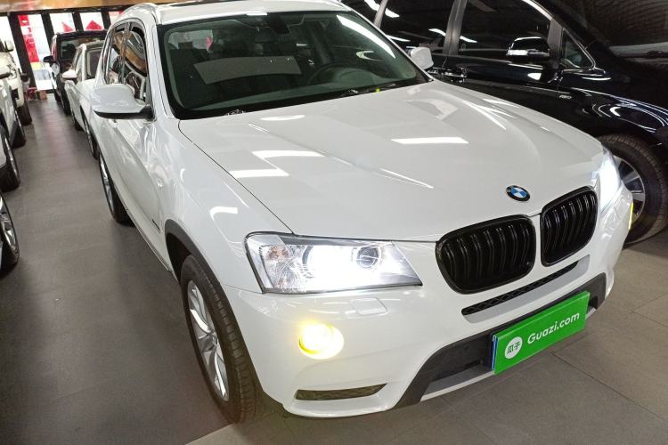 Used BMW X3 2013 Facelifted xDrive20i Luxury Edition Front Right 45 Deg