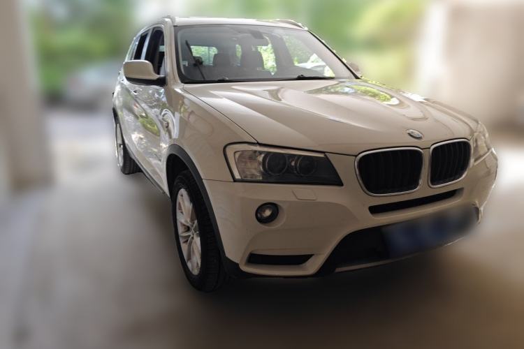 Used BMW X3 2013 Facelifted xDrive20i Luxury Edition Front Right 45 Deg