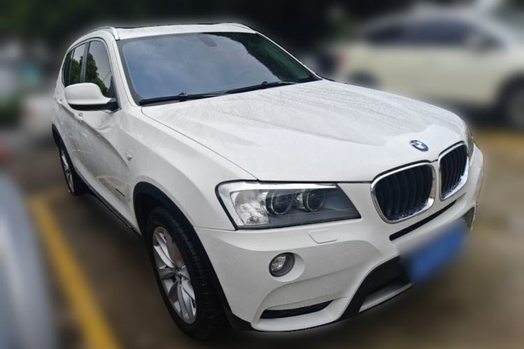Used BMW X3 2013 Facelifted xDrive20i Luxury Edition Front Right 45 Deg