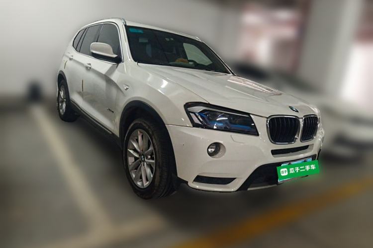 Used BMW X3 2013 Facelifted xDrive20i Luxury Edition Front Right 45 Deg