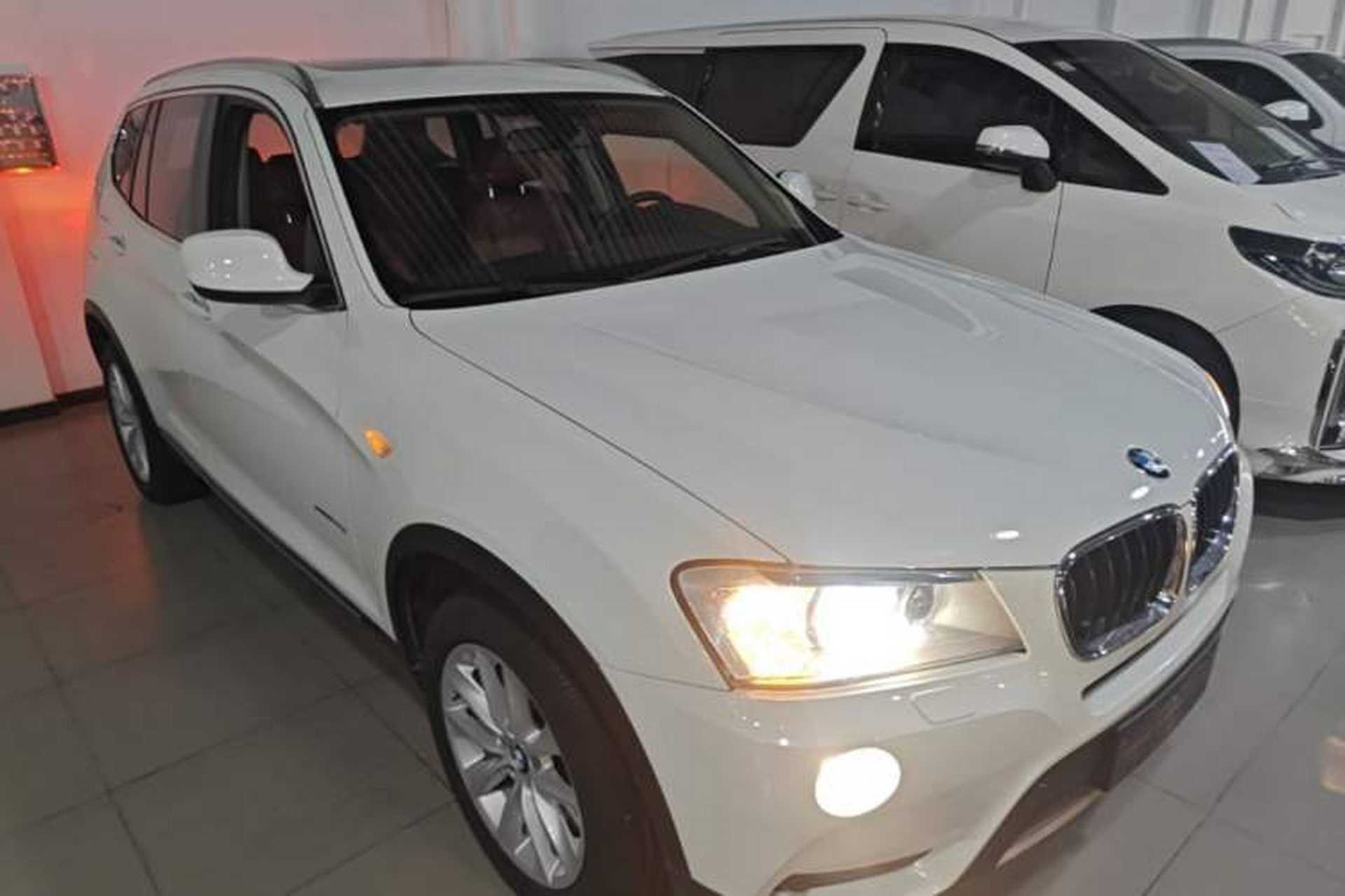 Used BMW X3 2013 Facelifted xDrive20i Luxury Edition Front Right 45 Deg