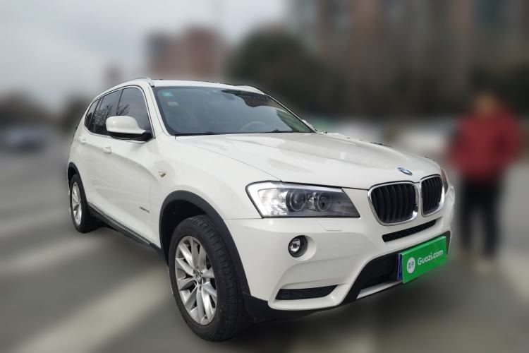 Used BMW X3 2013 Facelifted xDrive20i Luxury Edition Front Right 45 Deg