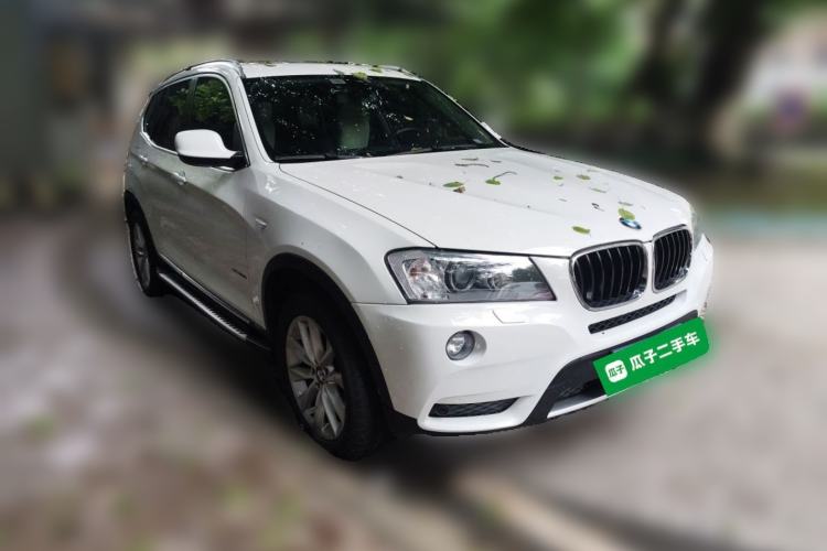 Used BMW X3 2013 Facelifted xDrive20i Luxury Edition Front Right 45 Deg