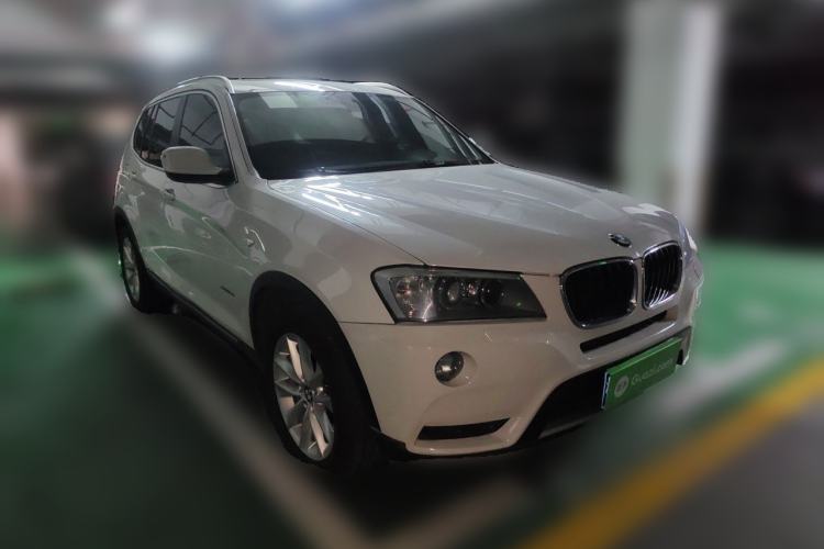 Used BMW X3 2013 Facelifted xDrive20i Luxury Edition Front Right 45 Deg